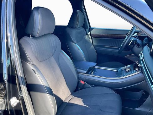 Used 2024 Hyundai Palisade Calligraphy image 9