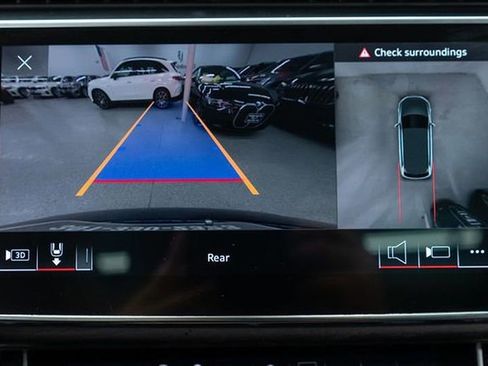 Used 2023 Audi Q7 3.0T Premium image 24