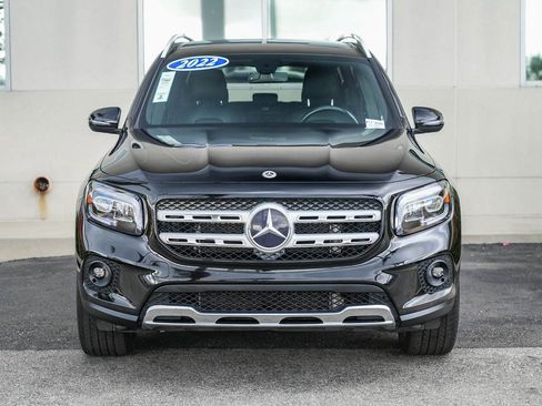 Used 2022 Mercedes-Benz GLB 250 w/ Premium Package Lite image 2