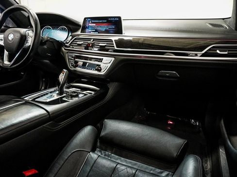 Used 2016 BMW 750i xDrive image 14