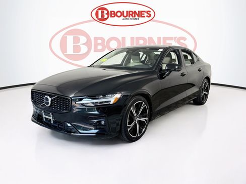 Used 2023 Volvo S60 B5 Core w/ Climate Package AWD/4WD image 7