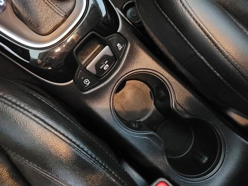 Used 2021 Jeep Compass Latitude FWD image 26