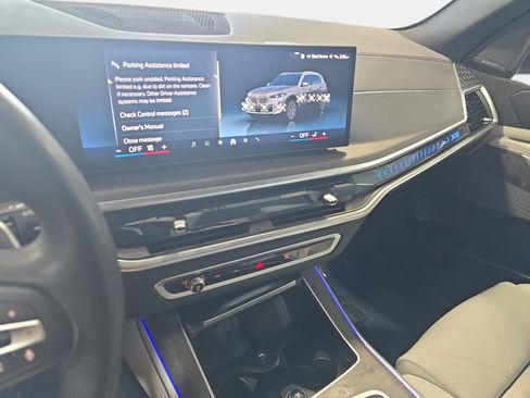Used 2025 BMW X5 xDrive40i AWD/4WD image 20