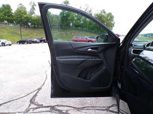 Used 2018 Chevrolet Equinox LT FWD image 22