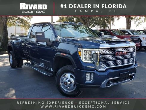 Used 2022 GMC Sierra 3500 Denali image 1