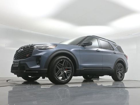 New 2026 Ford Explorer ST w/ Sun And Sound Package image 48