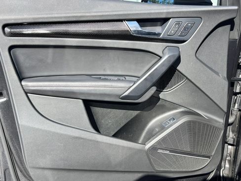 Used 2024 Audi SQ5 Prestige image 23