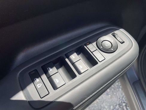 Used 2025 Hyundai Santa Fe Calligraphy FWD image 6