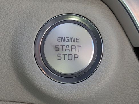 Used 2024 Kia Telluride SX w/ Towing Package image 32