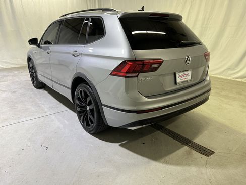 Used 2021 Volkswagen Tiguan SE R-Line w/ 3rd Row Seat Package AWD/4WD image 8