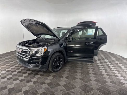Used 2023 GMC Terrain AT4 image 20
