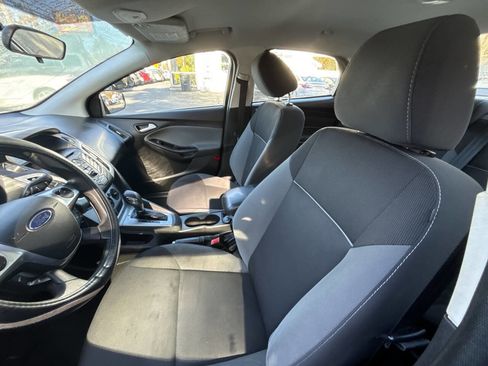 Used 2013 Ford Focus SE image 10