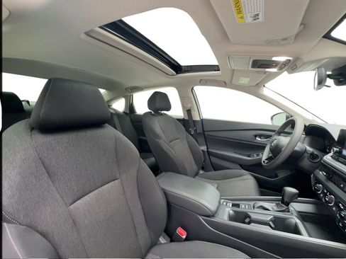 Used 2025 Honda Accord SE image 27