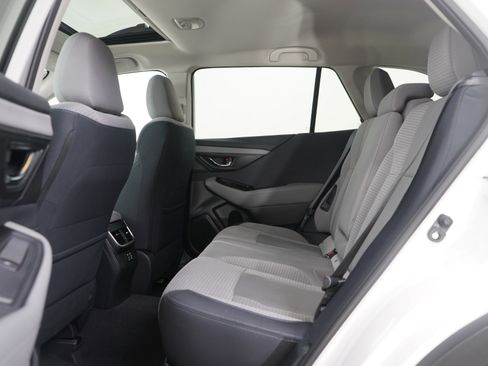 Used 2024 Subaru Outback Premium image 18