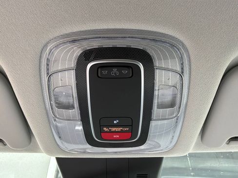 Used 2025 Hyundai Kona SEL FWD image 17