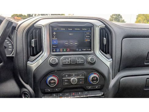 Used 2020 Chevrolet Silverado 1500 LT Trail Boss image 23