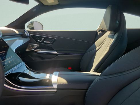 Certified 2026 Mercedes-Benz CLE 300 4MATIC Coupe image 18