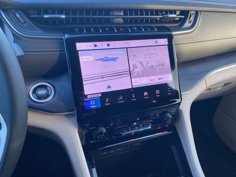 New 2025 Jeep Grand Cherokee Limited image 21