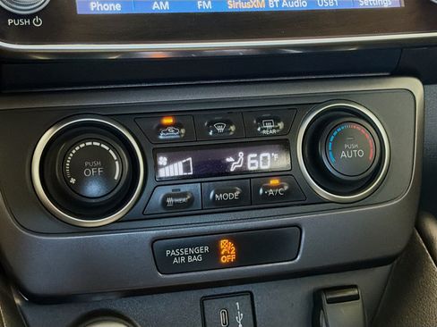 Used 2025 Nissan Leaf S FWD image 10