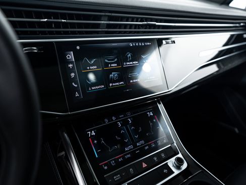 Certified 2025 Audi Q7 2.0T Premium Plus w/ Premium Plus Package image 12