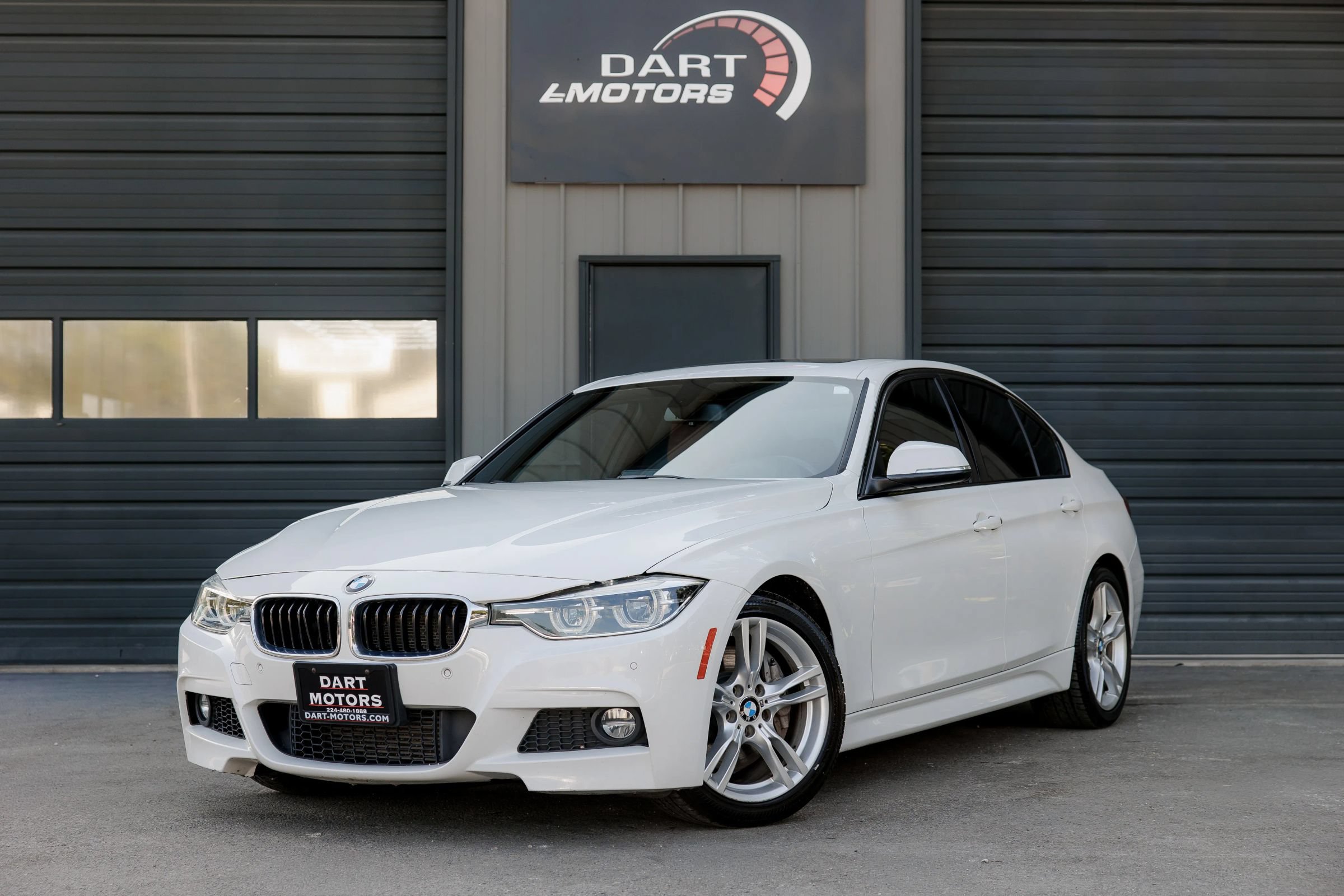 Used 2016 BMW 328i Sedan RWD image 1