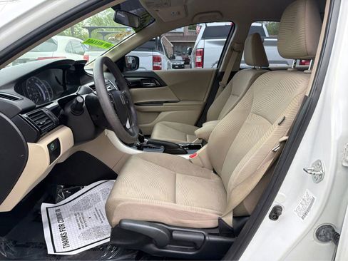 Used 2017 Honda Accord LX image 18