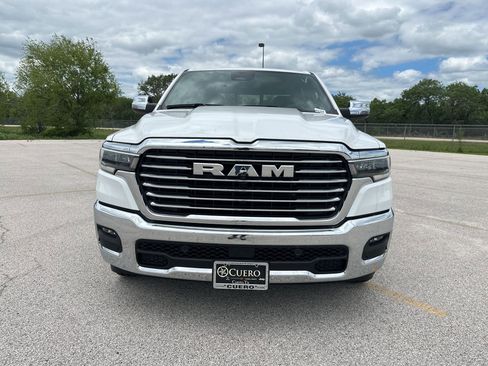 Used 2025 RAM 1500 Laramie AWD/4WD image 8