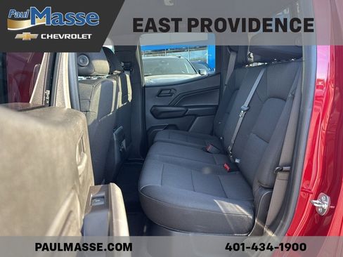 Used 2024 Chevrolet Colorado Trail Boss w/ Technology Package image 18