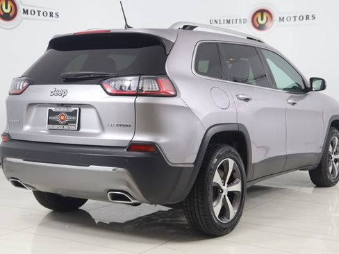Used 2020 Jeep Cherokee Limited image 3