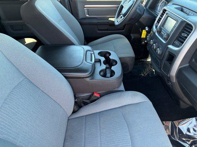 Used 2024 RAM 1500 Classic SLT AWD/4WD image 11