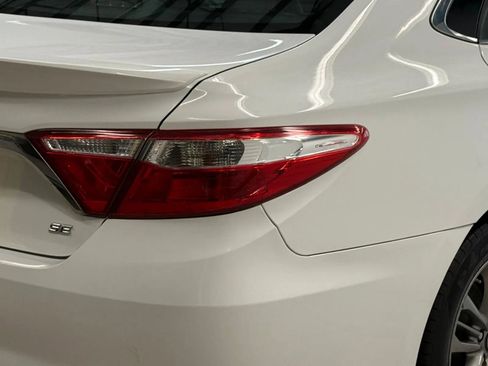 Used 2017 Toyota Camry SE FWD image 12