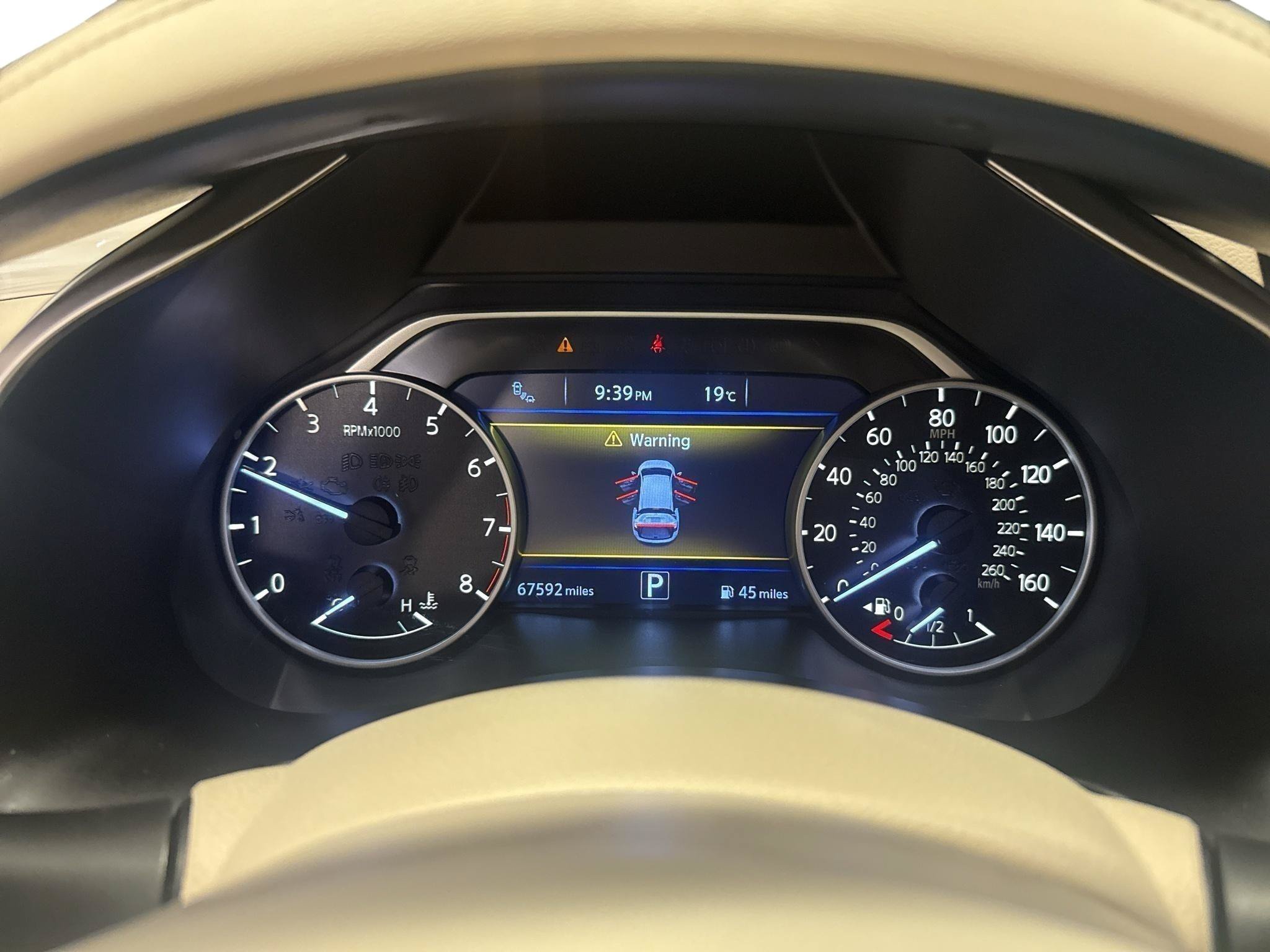 Used 2017 Nissan Murano S AWD/4WD image 13