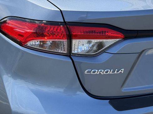Used 2022 Toyota Corolla LE FWD image 23