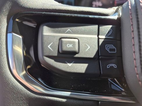 Used 2025 Jeep Wagoneer S Launch Edition AWD/4WD image 18