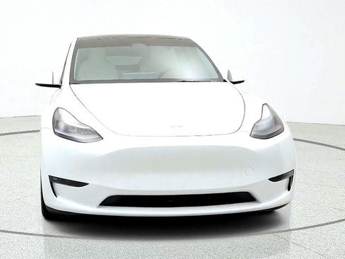 Used 2022 Tesla Model Y Performance AWD/4WD image 2