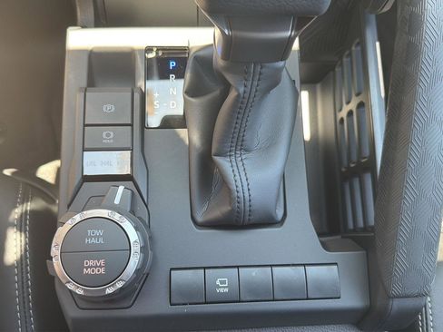 New 2026 Toyota 4Runner Limited AWD/4WD image 20