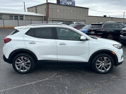 Certified 2022 Buick Encore GX Essence w/ Experience Buick Package FWD image 12