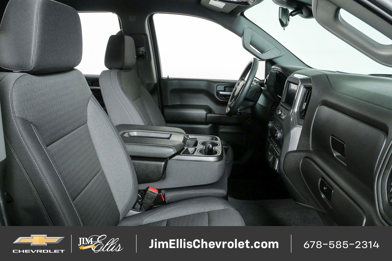 Used 2024 Chevrolet Silverado 1500 Custom w/ Turbomax Blackout Package AWD/4WD image 19
