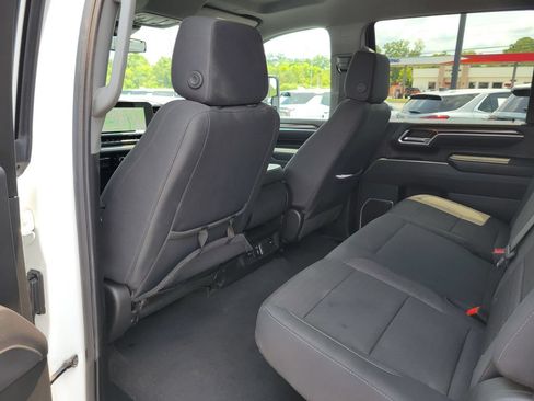 Used 2025 Chevrolet Silverado 2500 LT w/ Convenience Package AWD/4WD image 13