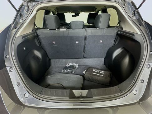 Used 2023 Nissan Leaf S image 27