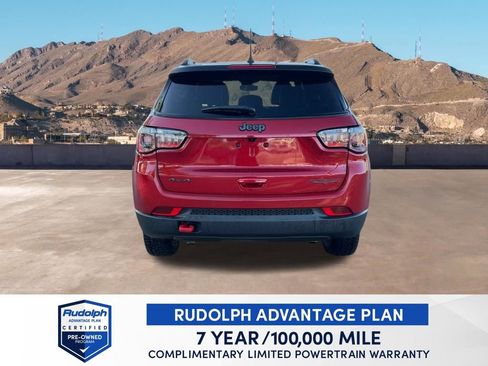 Used 2025 Jeep Compass Trailhawk image 5