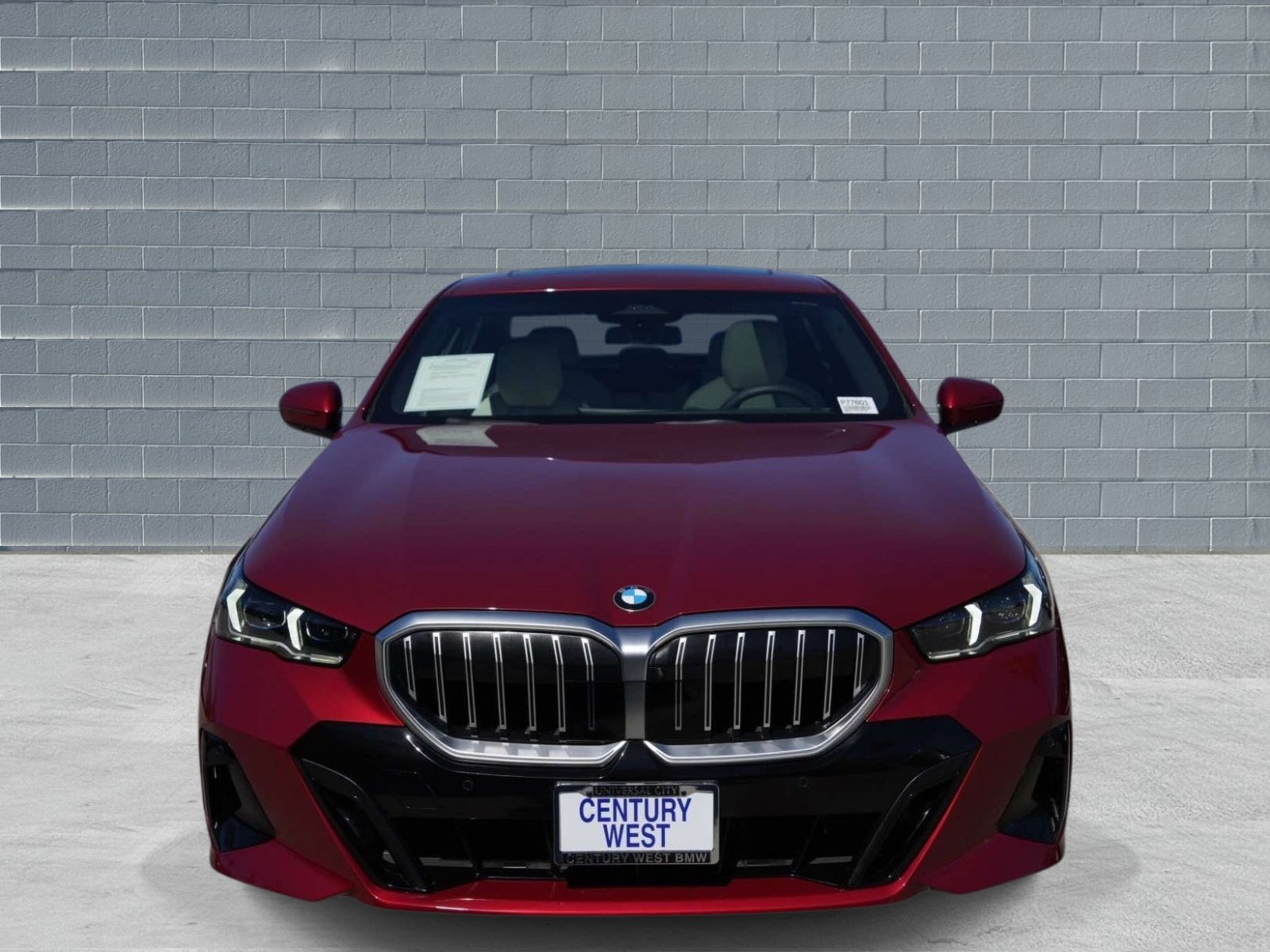 Used 2026 BMW 540i xDrive w/ M Sport Package AWD/4WD image 2