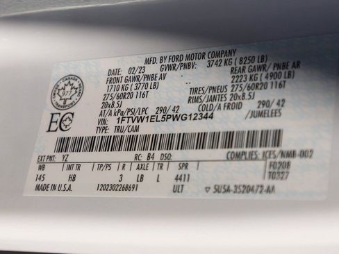 Used 2023 Ford F150 Lightning Lariat image 12