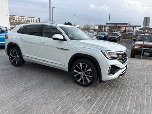 New 2026 Volkswagen Atlas Cross Sport SEL Premium R-Line image 9