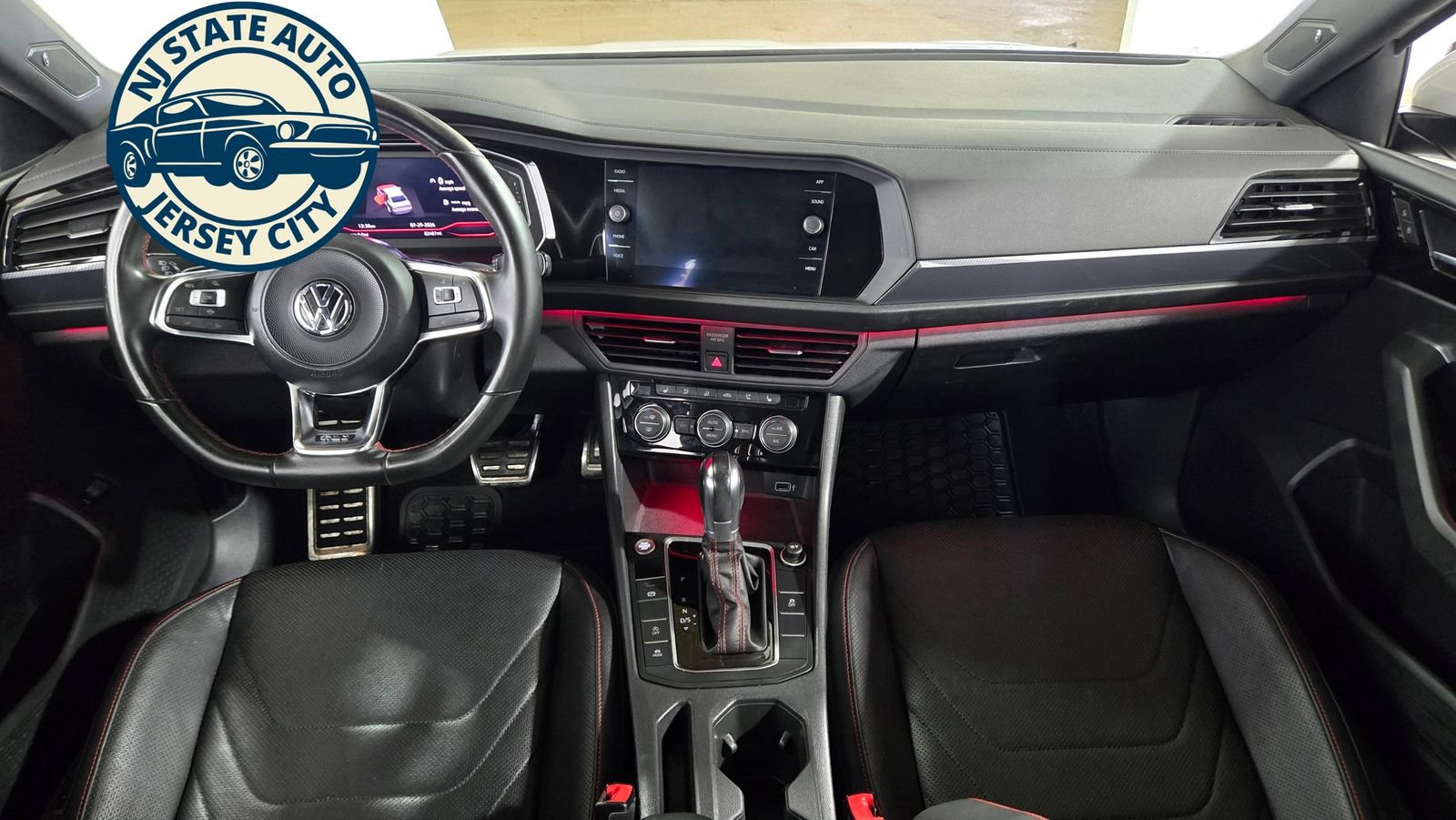 Used 2019 Volkswagen Jetta GLI Autobahn FWD image 30