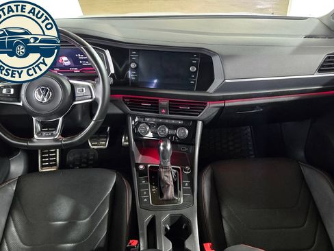 Used 2019 Volkswagen Jetta GLI Autobahn FWD image 30