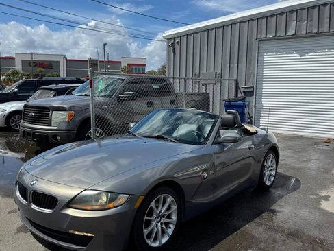 Used 2008 BMW Z4 3.0i RWD image 1