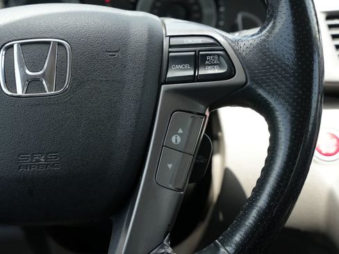Used 2015 Honda Odyssey Touring Elite image 11