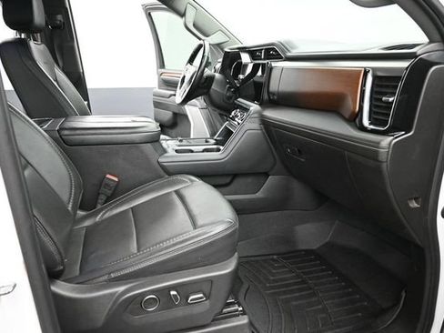 Used 2024 GMC Sierra 2500 Denali w/ Denali Reserve Package AWD/4WD image 29