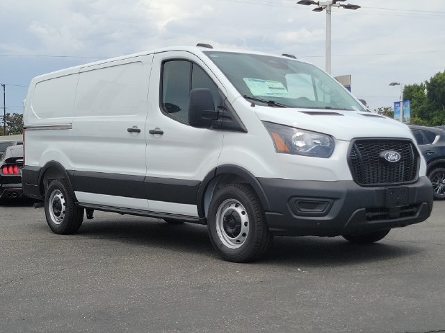 New 2026 Ford Transit 150 Low Roof w/ Load Area Protection Package RWD image 32